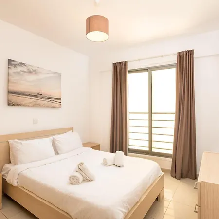 Lazuli Center Ap 42 * Larnaca