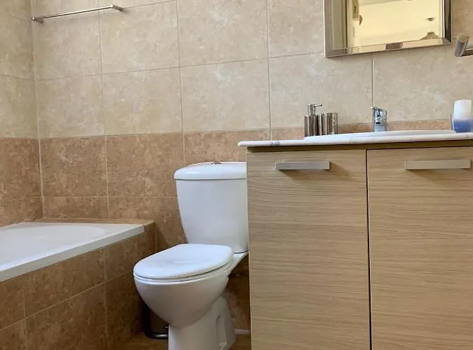 Lazuli Center Ap 42 Апартаменти Ларнака